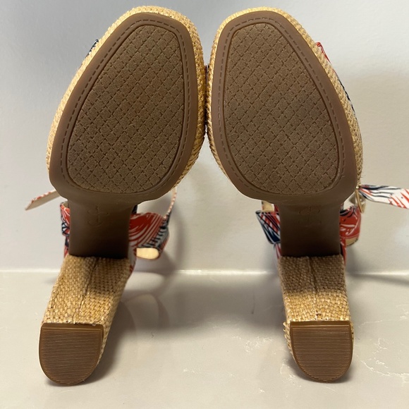 Floral Block Heels (Jessica Simpson) - Picture 2 of 2